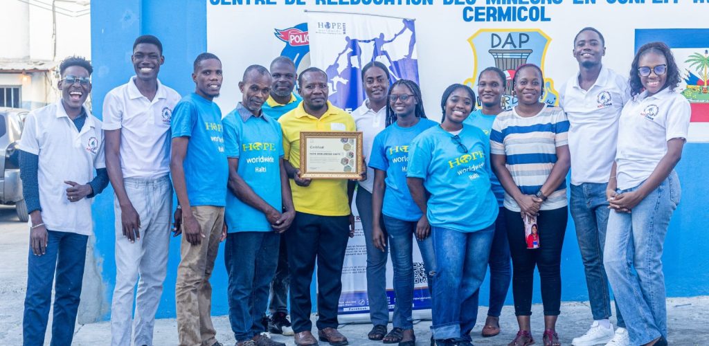 Remise de certificat HOPE worldwide